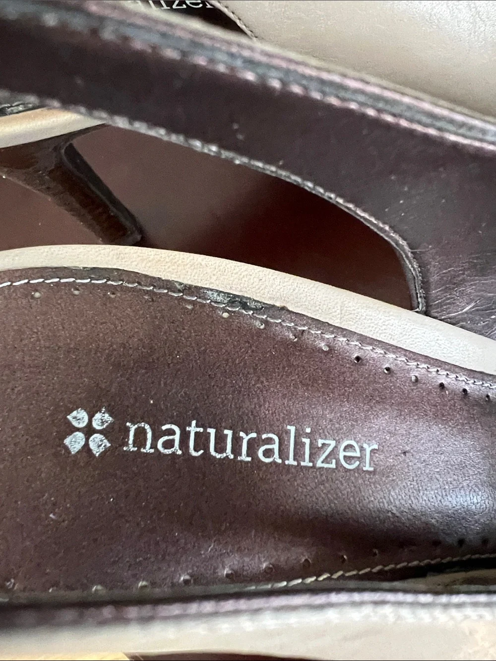 Naturalizer - Beige Open-Toe Slingback Heels with Buckle Accent - 9.5